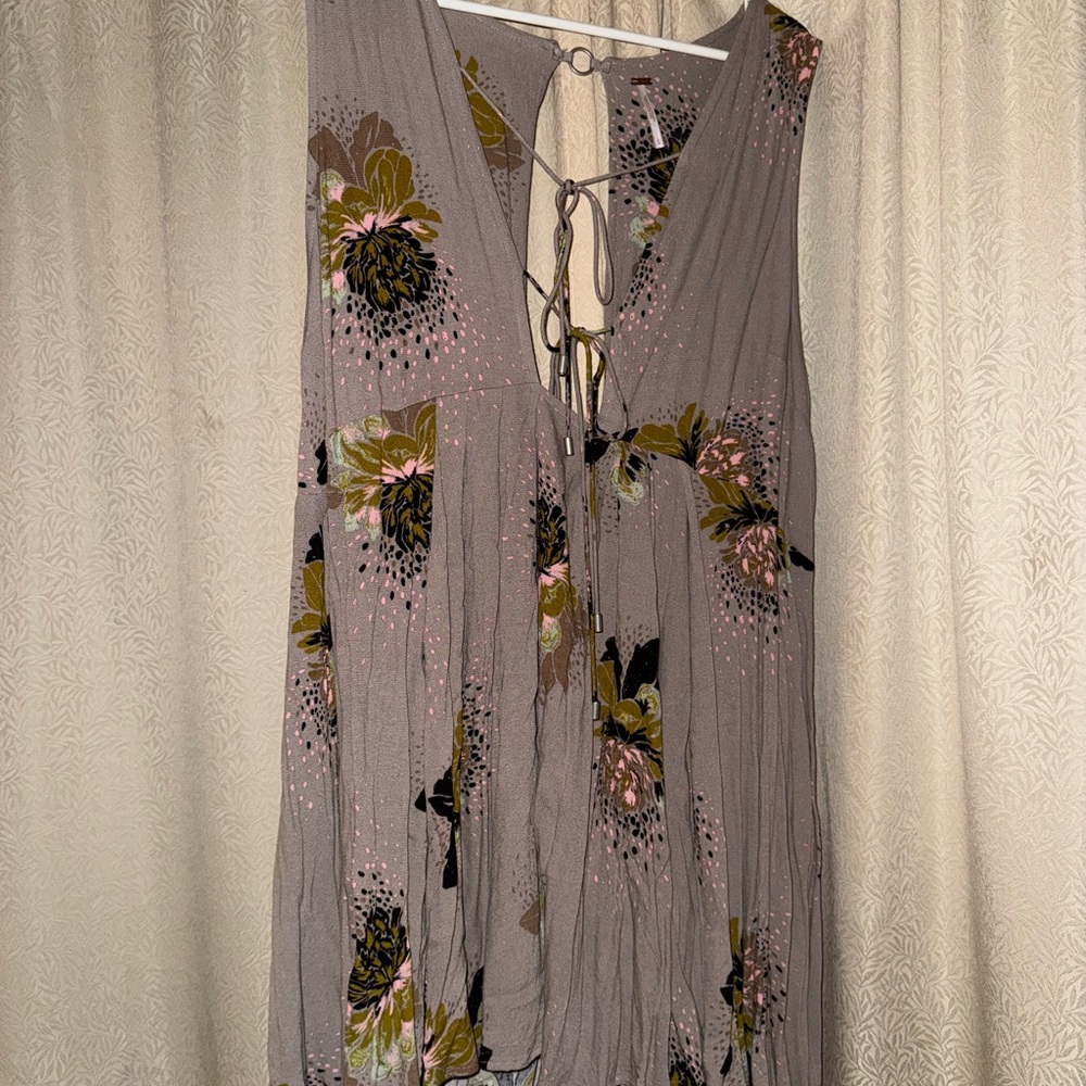 Floral Sleeveless Dress with Lace-Up Back